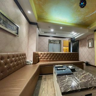 LINE_ALBUM_605.606_250204_3